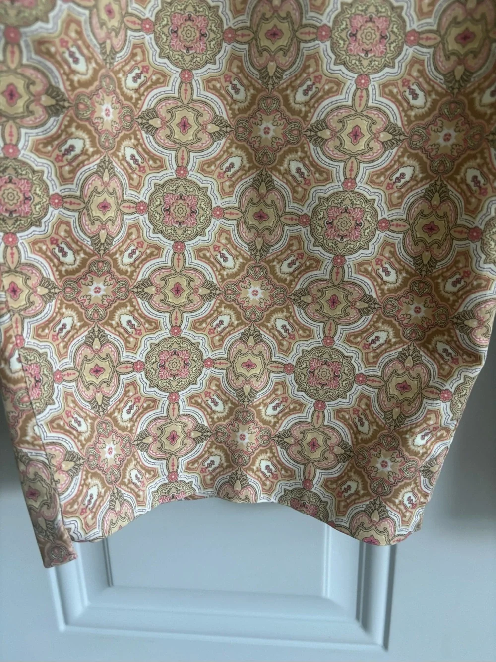 Talbots Beige and Pink Geometric Patterned Capris, Size 14W